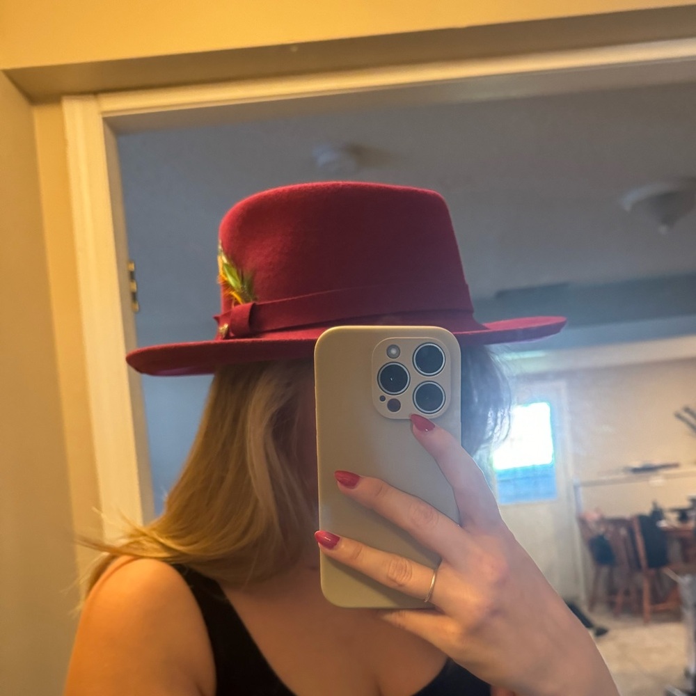 Hat - Picture 10 of 12